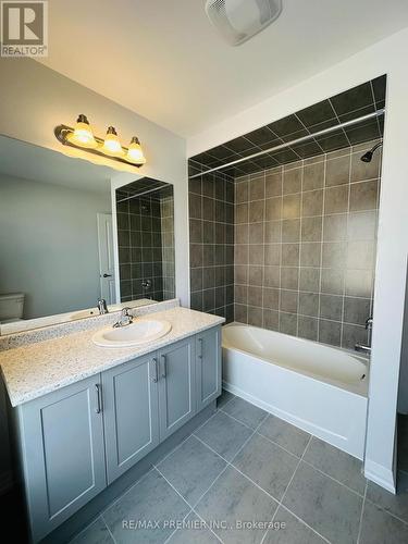 18 Keenan Street, Kawartha Lakes, ON - Indoor Photo Showing Bathroom