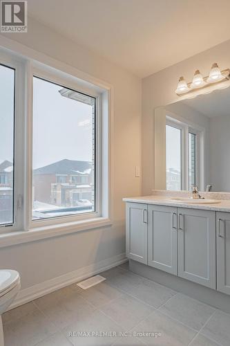 18 Keenan Street, Kawartha Lakes, ON - Indoor Photo Showing Bathroom