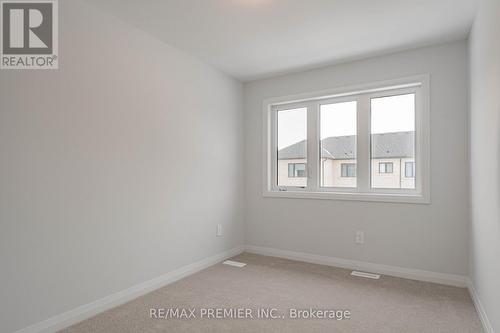 18 Keenan Street, Kawartha Lakes, ON - Indoor Photo Showing Other Room