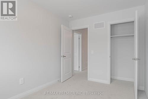 18 Keenan Street, Kawartha Lakes, ON - Indoor Photo Showing Other Room