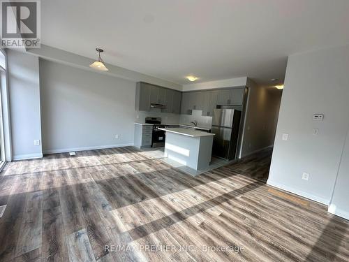 18 Keenan Street, Kawartha Lakes, ON - Indoor Photo Showing Kitchen