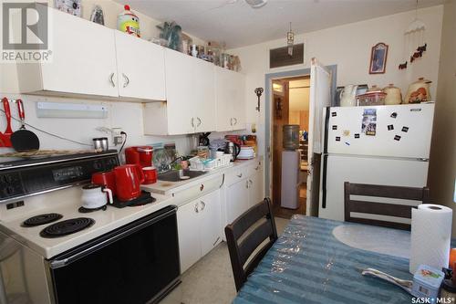 641 101St Street, North Battleford, SK - Indoor Photo Showing Kitchen