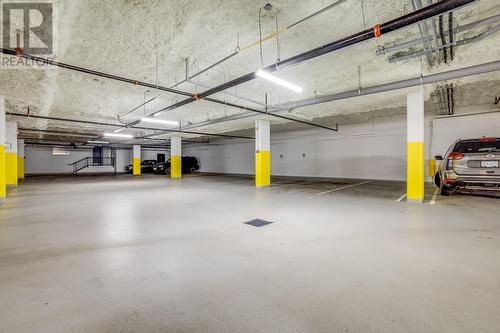 191 Hollywood Road S Unit# 517, Kelowna, BC - Indoor Photo Showing Garage