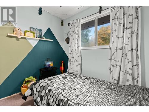 67 Burke Drive, Revelstoke, BC - Indoor Photo Showing Bedroom