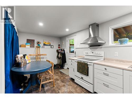 67 Burke Drive, Revelstoke, BC - Indoor Photo Showing Kitchen