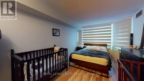 202 - 700 Constellation Drive, Mississauga, ON - Indoor Photo Showing Bedroom