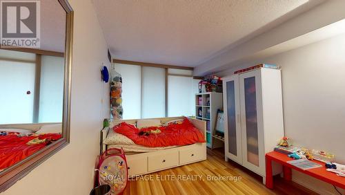 202 - 700 Constellation Drive, Mississauga, ON - Indoor