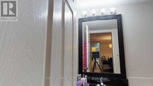 202 - 700 Constellation Drive, Mississauga, ON - Indoor