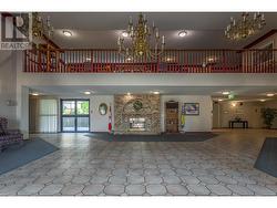 Foyer - 