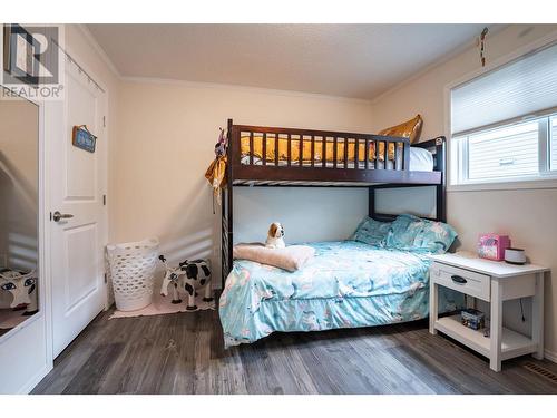 64 Johnson Way, Revelstoke, BC - Indoor Photo Showing Bedroom