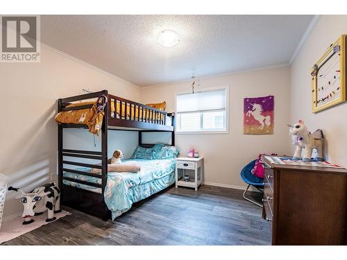 64 Johnson Way, Revelstoke, BC - Indoor Photo Showing Bedroom