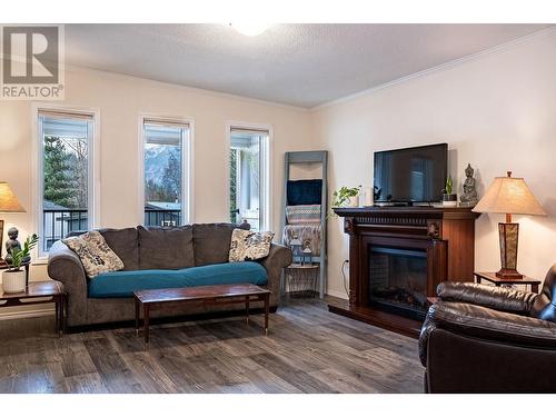 64 Johnson Way, Revelstoke, BC - Indoor Photo Showing Living Room With Fireplace