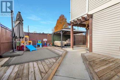 515 Francis Avenue Unit# 2, Kelowna, BC - Outdoor With Exterior