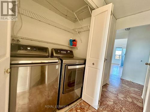 505 - 980 Broadview Avenue, Toronto, ON - Indoor Photo Showing Laundry Room