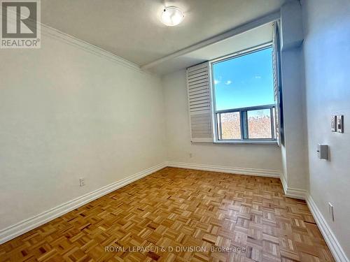 505 - 980 Broadview Avenue, Toronto, ON - Indoor Photo Showing Other Room