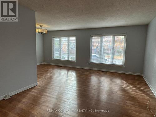 28 Curtis Crescent, Toronto, ON - Indoor Photo Showing Other Room