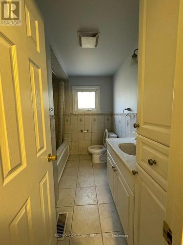 28 Curtis Crescent, Toronto, ON - Indoor Photo Showing Bathroom