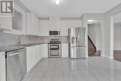 466 Cedric Terrace, Milton, ON - Indoor Photo Showing Kitchen