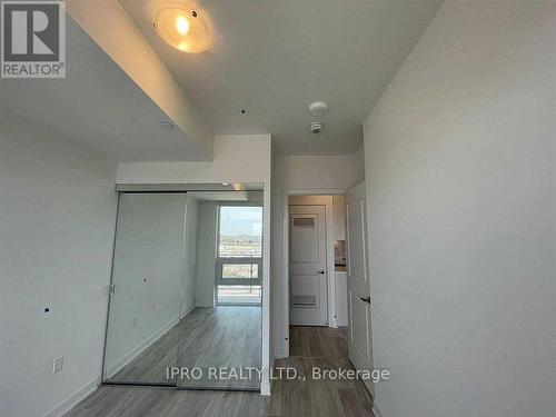 710B - 4655 Metcalfe Avenue, Mississauga, ON - Indoor Photo Showing Other Room