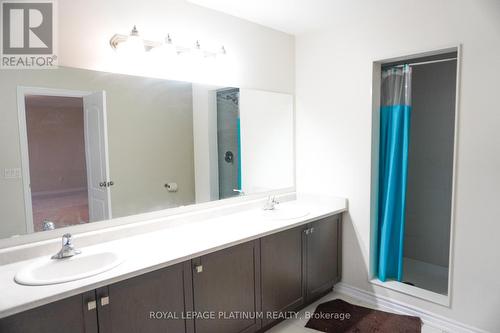 Upper - 139 Newhouse Boulevard, Caledon, ON - Indoor Photo Showing Bathroom