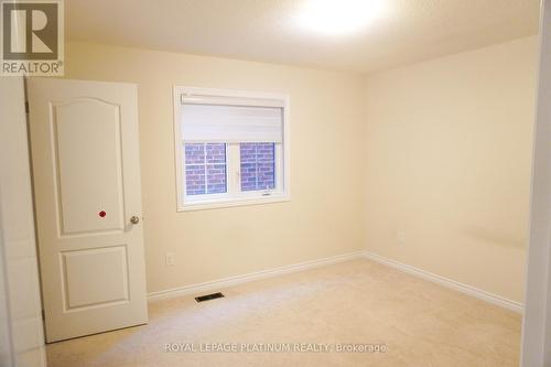 Upper - 139 Newhouse Boulevard, Caledon, ON - Indoor Photo Showing Other Room