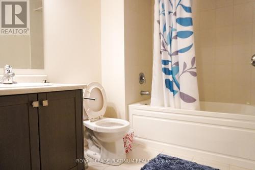 Upper - 139 Newhouse Boulevard, Caledon, ON - Indoor Photo Showing Bathroom