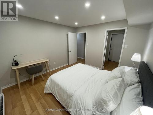 613 - 1512 Pilgrims Way, Oakville, ON - Indoor Photo Showing Bedroom