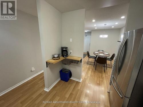 613 - 1512 Pilgrims Way, Oakville, ON - Indoor Photo Showing Other Room