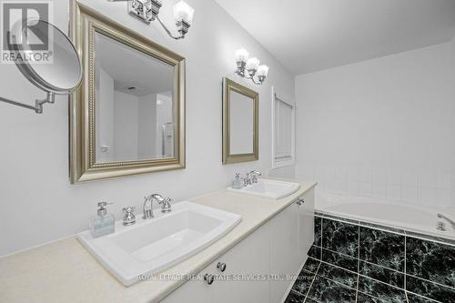 265 River Glen Boulevard, Oakville, ON - Indoor Photo Showing Bathroom