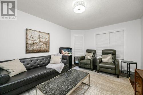 265 River Glen Boulevard, Oakville, ON - Indoor Photo Showing Living Room