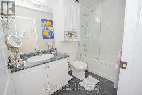 4 Francesco Street, Brampton, ON - Indoor Photo Showing Bathroom