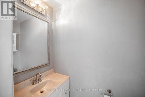 33 - 1020 Central Park Drive, Brampton, ON - Indoor Photo Showing Bathroom