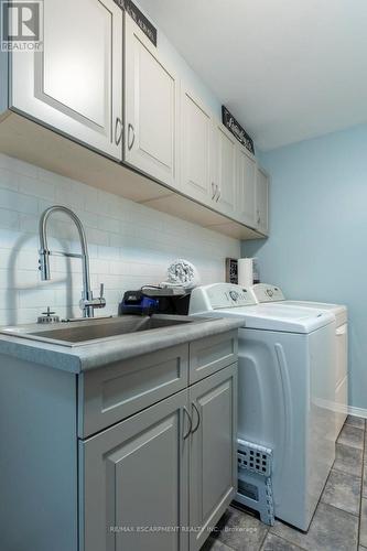 3178 Philip Street, Burlington, ON - Indoor Photo Showing Laundry Room