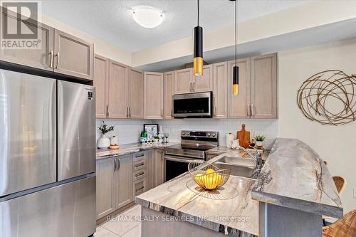 96 - 445 Ontario Street S, Milton, ON - Indoor Photo Showing Kitchen With Double Sink