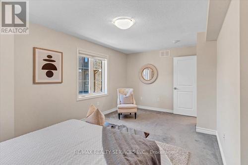 96 - 445 Ontario Street S, Milton, ON - Indoor Photo Showing Bedroom