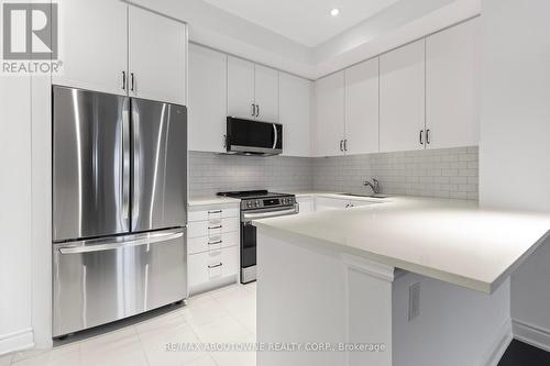 105 - 130 Joymar Drive, Mississauga, ON - Indoor Photo Showing Kitchen With Stainless Steel Kitchen With Upgraded Kitchen