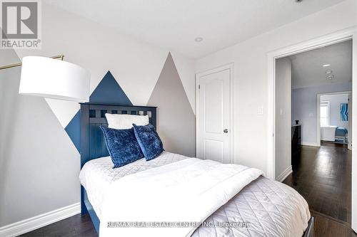 429 Rivermont Road, Brampton, ON - Indoor Photo Showing Bedroom