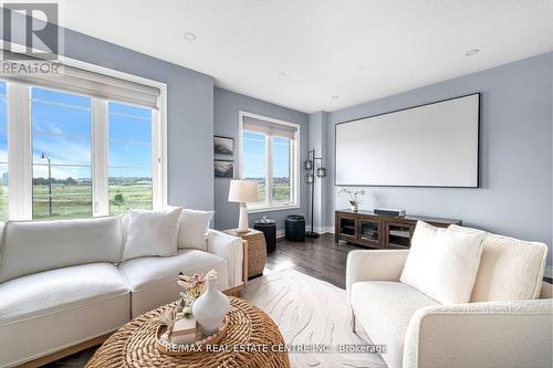 429 Rivermont Road, Brampton, ON - Indoor Photo Showing Living Room