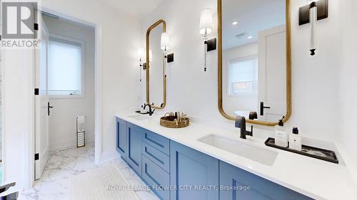 156 Petch Avenue, Caledon, ON - Indoor Photo Showing Bathroom