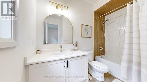 156 Petch Avenue, Caledon, ON - Indoor Photo Showing Bathroom