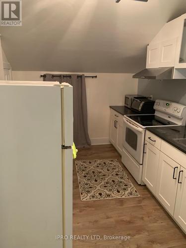 202 - 172 Main Homestead, Cambridge, ON - Indoor Photo Showing Kitchen