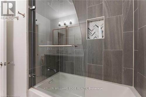 50 Hickory Place, Brantford, ON -  Photo Showing Bathroom