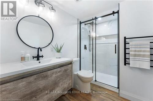 50 Hickory Place, Brantford, ON - Indoor Photo Showing Bathroom