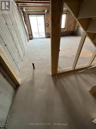 95 Vanilla Trail, Thorold, ON - Indoor Photo Showing Other Room