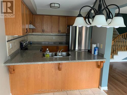 78 Cornerstone Drive, Hamilton, ON - Indoor Photo Showing Kitchen With Double Sink