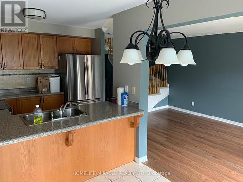 78 Cornerstone Drive, Hamilton, ON - Indoor Photo Showing Kitchen With Double Sink