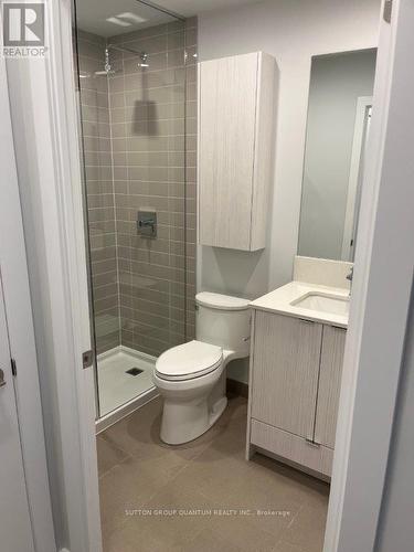 301 - 4130 Parkside Village Drive, Mississauga, ON - Indoor Photo Showing Bathroom