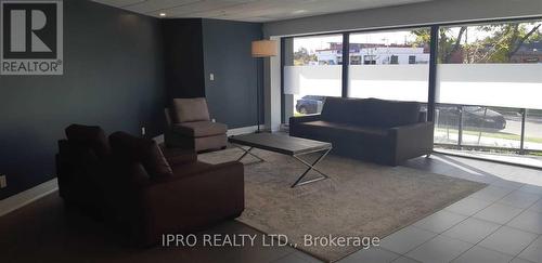 101 - 1 Falaise Road, Toronto, ON - Indoor