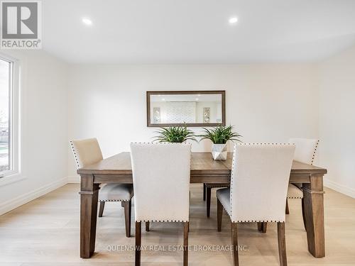 2223 Urwin Crescent, Oakville, ON - Indoor Photo Showing Dining Room