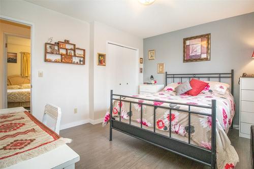 4306 Gordon Drive, Kelowna, BC - Indoor Photo Showing Bedroom